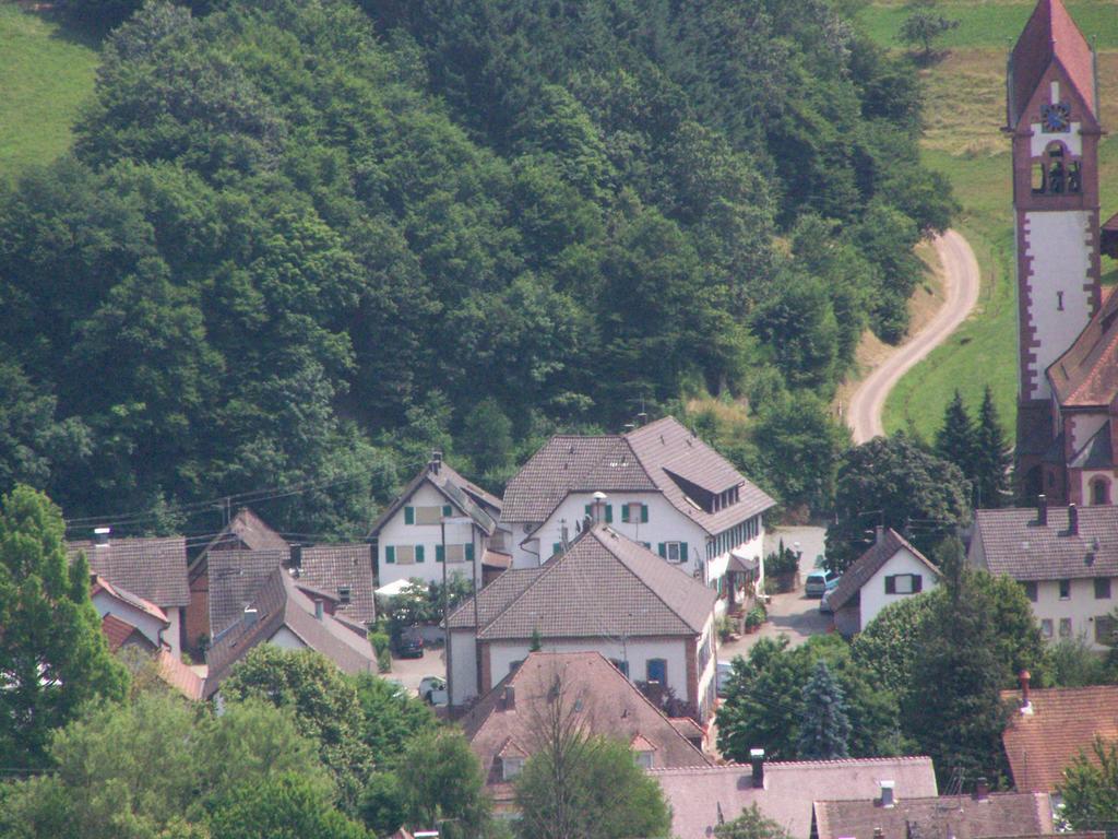 Gasthof Pension Krone Schuttertal Exterior foto